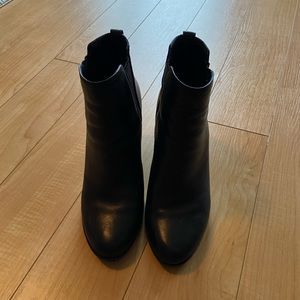 ALDO LITTLES BLACK BOOTIES